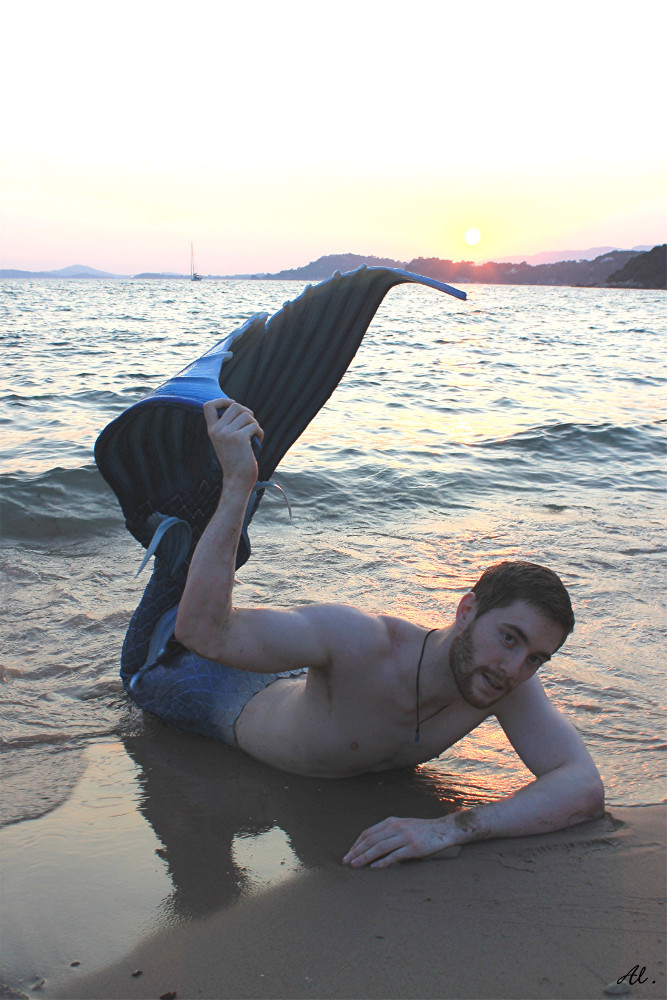 Name:  sunset-shooting1.jpg
Views: 717
Size:  204.9 KB