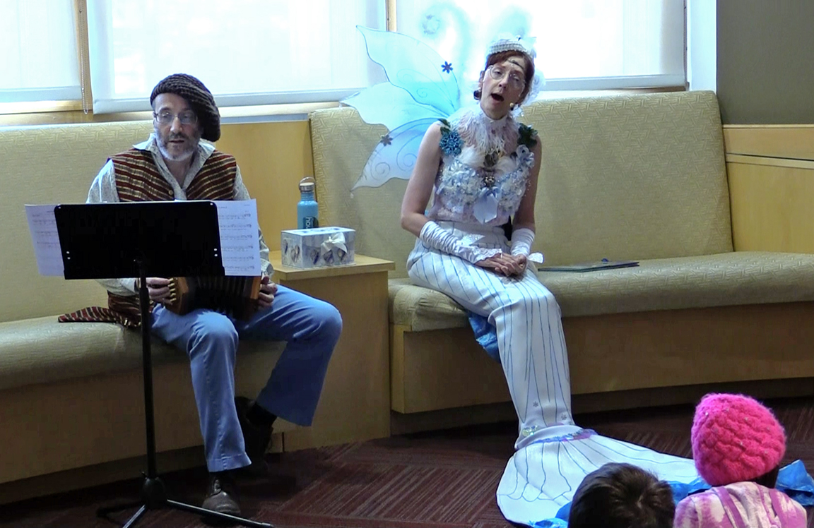 Name:  Singing.jpg
Views: 703
Size:  498.9 KB