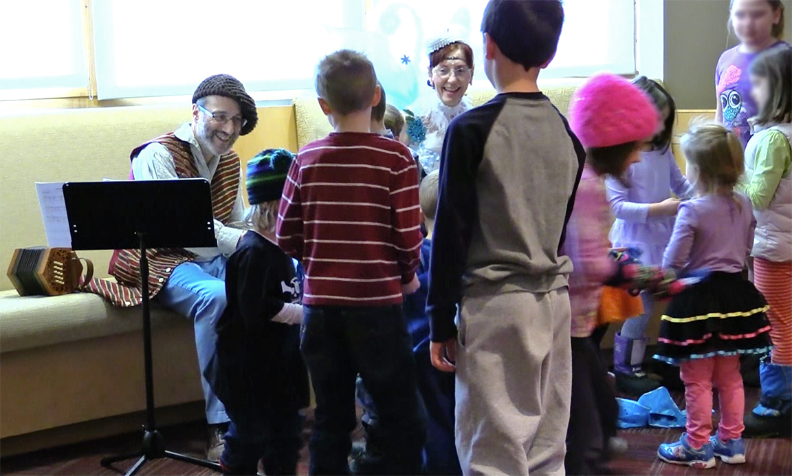 Name:  Audience kids.jpg
Views: 743
Size:  479.2 KB