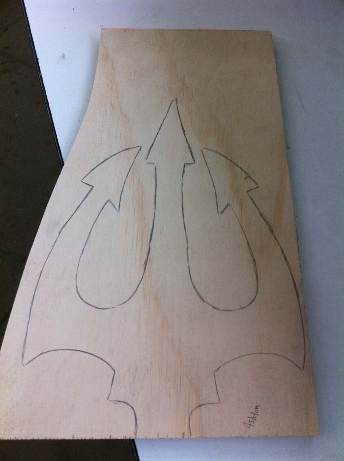 Name:  trident on wood.jpg
Views: 605
Size:  96.7 KB