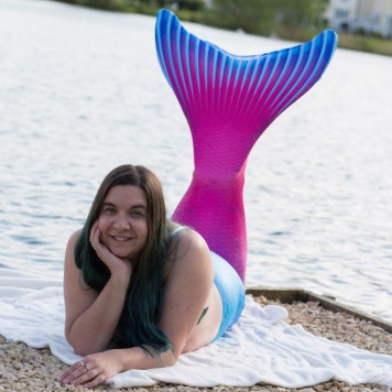 Name:  lake-mermaiding-7.jpg
Views: 592
Size:  50.8 KB