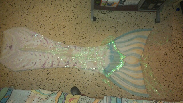 Name:  1346380835-picsay.jpg
Views: 837
Size:  72.9 KB