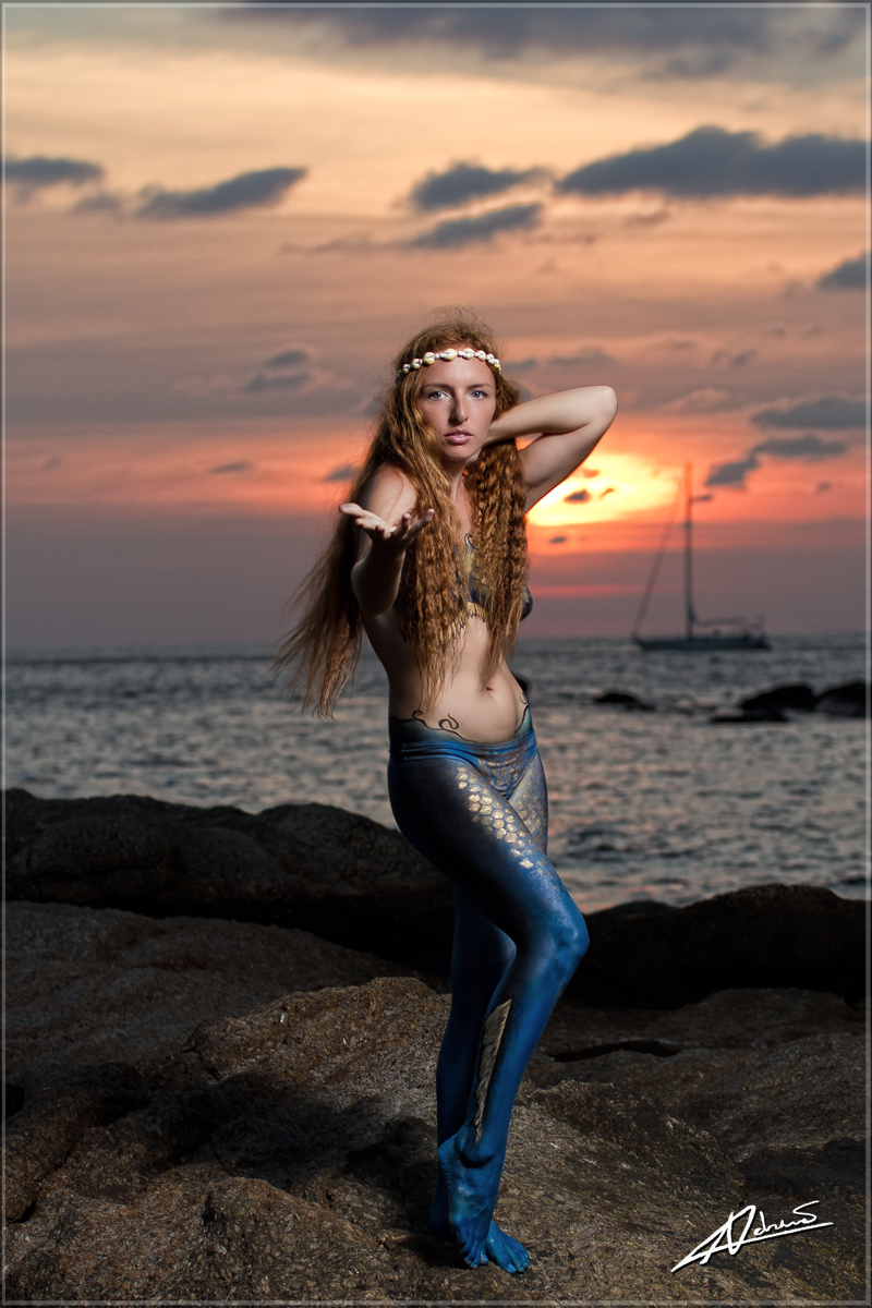 Name:  Melanie BodyPaint-2lores.jpg
Views: 1503
Size:  668.6 KB